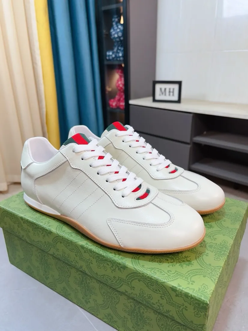 Men's shoes 💰458🌹🌹[GUCCI] Gucci's new lace-up casual men's shoes are on the market first, and the materials and workmanship are superior to all versions on the market. The highest quality shipped first-layer cowhide with imported original perforated materials➕Genuine leather lining, privately molded soft outsole, high foot comfort, imported special materials highlight the brand's unique charm, high-end customization 38-44